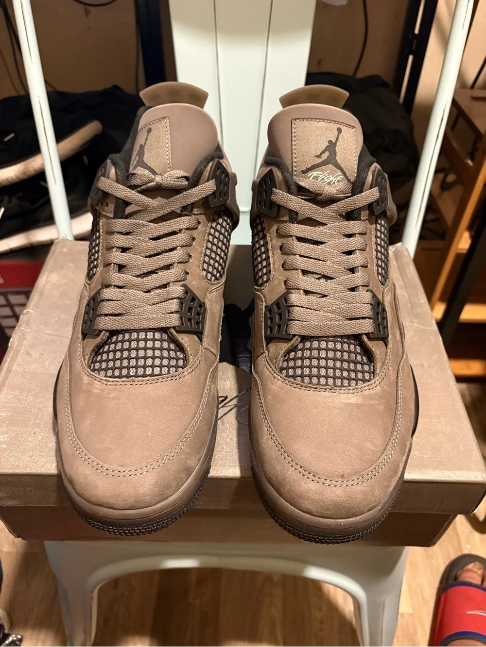 Jordan Retro 4 CAVE STONE